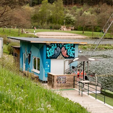 Mit Seeblick — Sport Und Erholung Apartment
